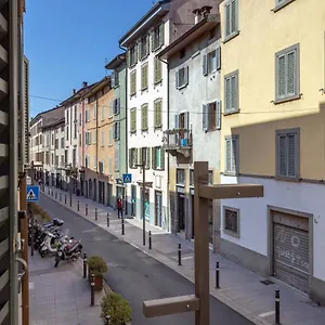 appartamento-via-san-bernardino-8-solo-affitti-brevi.it-lombardy.com/
